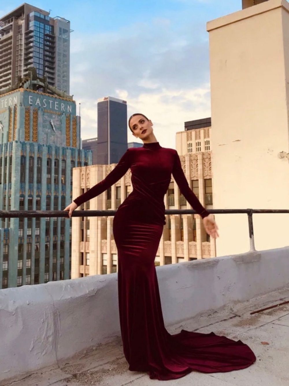Stello Forte Burgundy Velvet Maxi Dress Women's Size 2 Open Back Train Luxe